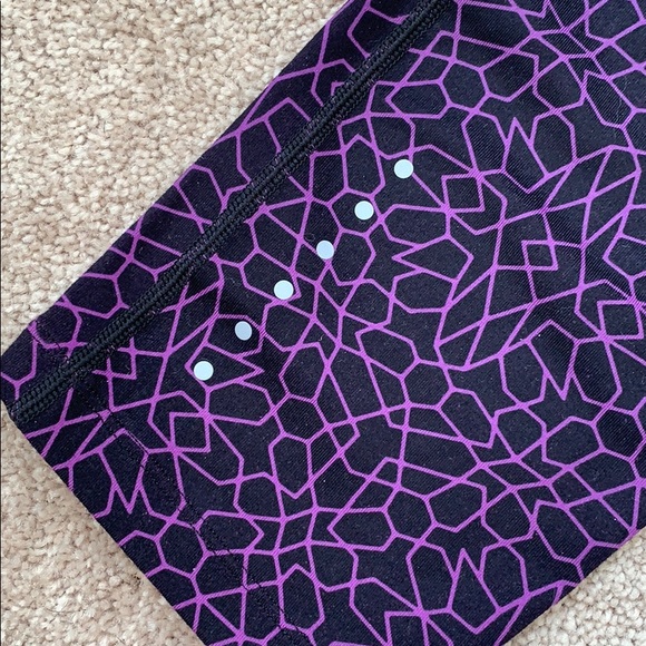 Nike Dri-Fit Cropped Leggings - Picture 5 of 7